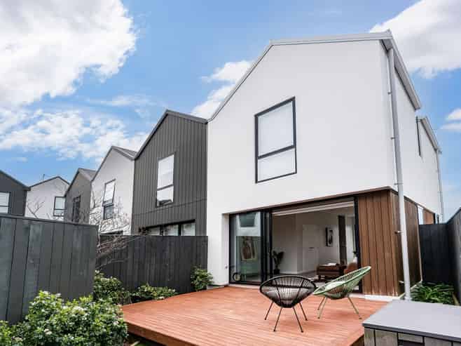 5/6 Oswald Crescent, Paparangi