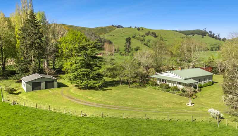 103 Win Valley Road, Dovedale