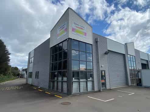 High-stud, versatile, sunny