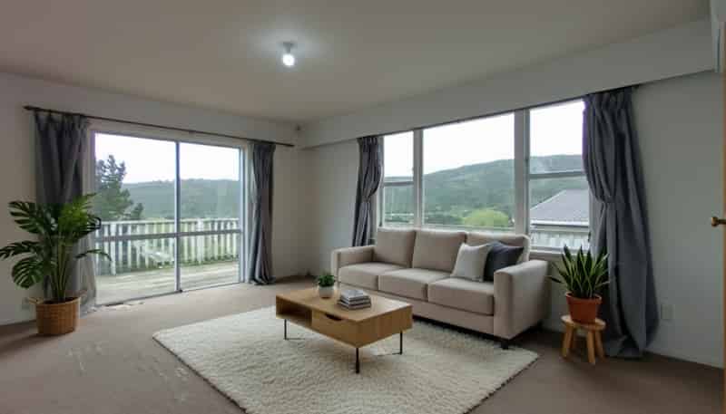 32 Castle Crescent, Stokes Valley