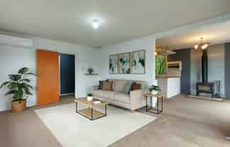 32 Castle Crescent, Stokes Valley