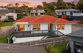 6C Zingaro Place, Massey
