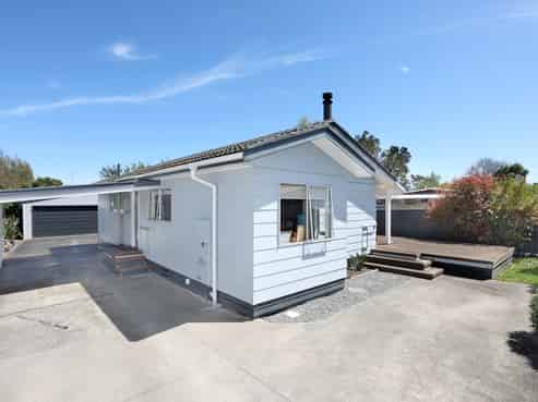 14b Vera Street, Marton