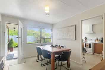 Hawkes Bay - Address withheld