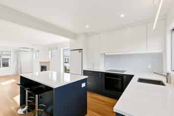 86 Ruskin Road, Newlands