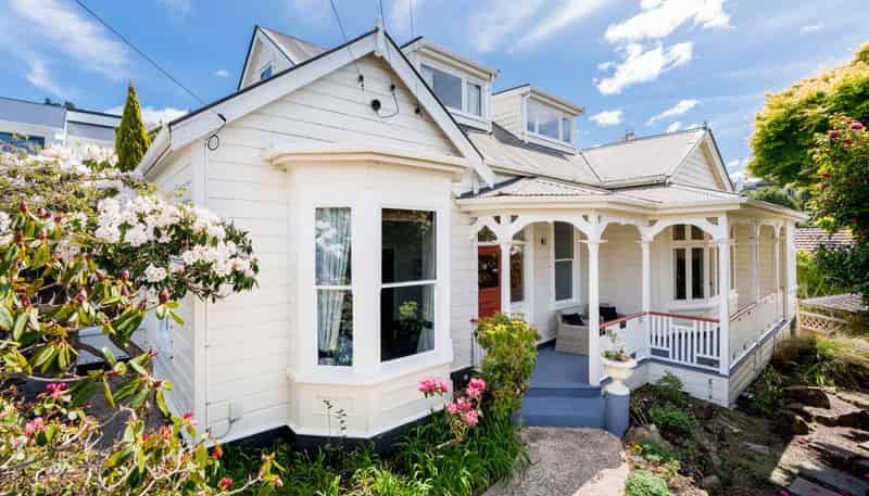 25 Pacific Street, Roslyn