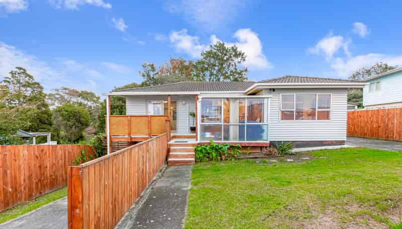 13 Redwood drive, Massey