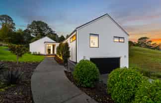 8 Collings Drive, Coatesville