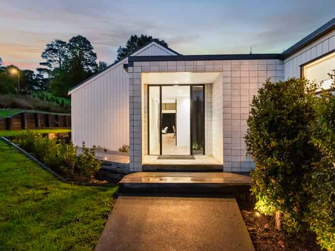 8 Collings Drive, Coatesville