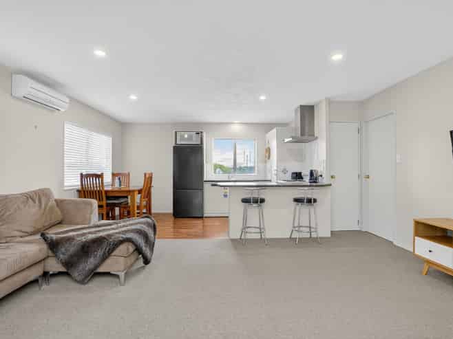 2/74 Sunnynook Road, Sunnynook