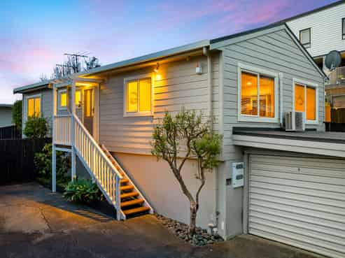 2/74 Sunnynook Road, Sunnynook
