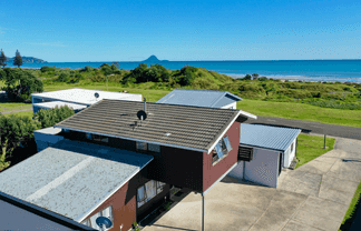 2/298 Ocean Road, Ohope