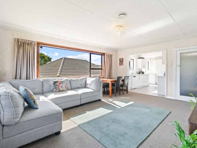 130 Centennial Avenue, Helensburgh
