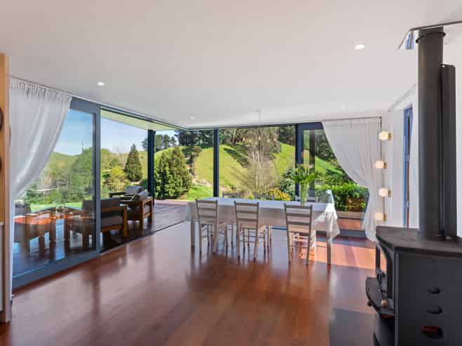 105 Waterfall Road, Paraparaumu