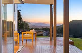 105 Waterfall Road, Paraparaumu