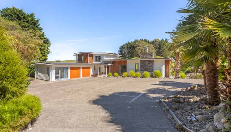 105 Waterfall Road, Paraparaumu