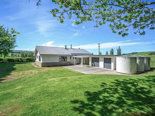 1438 Waihau Road, Patoka