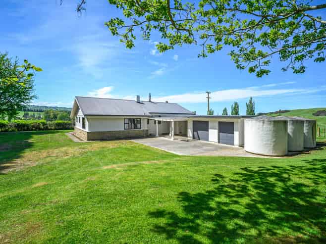 1438 Waihau Road, Patoka