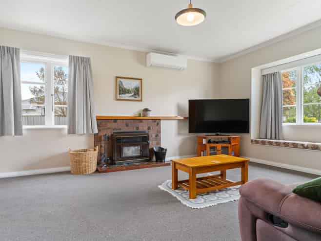 24 Masters Crescent, Masterton