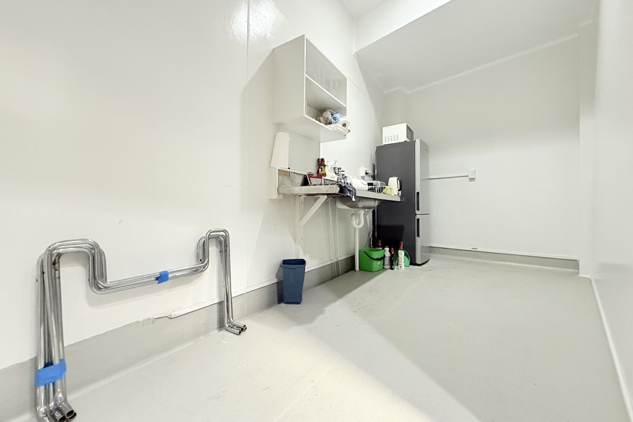 Modern Mount Wellington Office | 125 m² - Plus