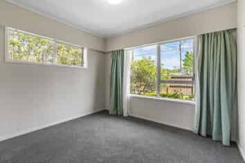 A/191 Centreway Road , Orewa