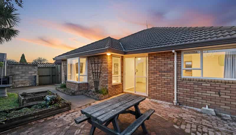 2/114 Warden Street, Richmond