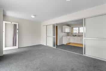 B/191 Centreway Road , Orewa