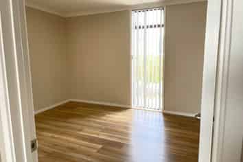 3/4 Hulme Place, Henderson