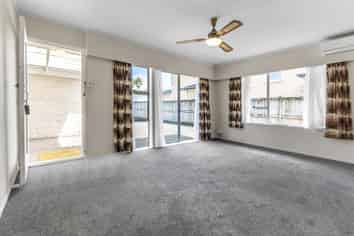 C/191 Centreway Road , Orewa