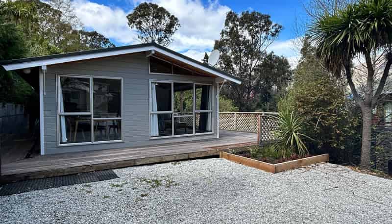 8 Evergreen Place, Sunshine Bay