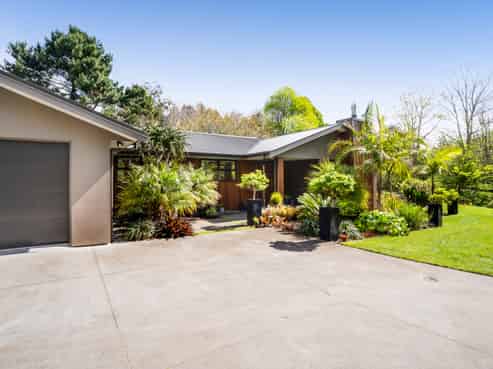 1405 South Road, Kaitake