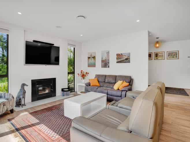 1405 South Road, Kaitake