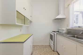 2/123 Mount Albert Rd, Mount Albert