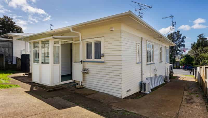2/123 Mount Albert Rd, Mount Albert