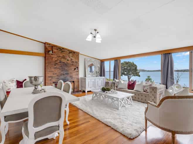 55 The Parade, Bucklands Beach