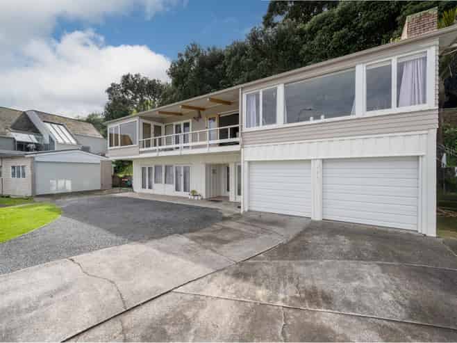 55 The Parade, Bucklands Beach