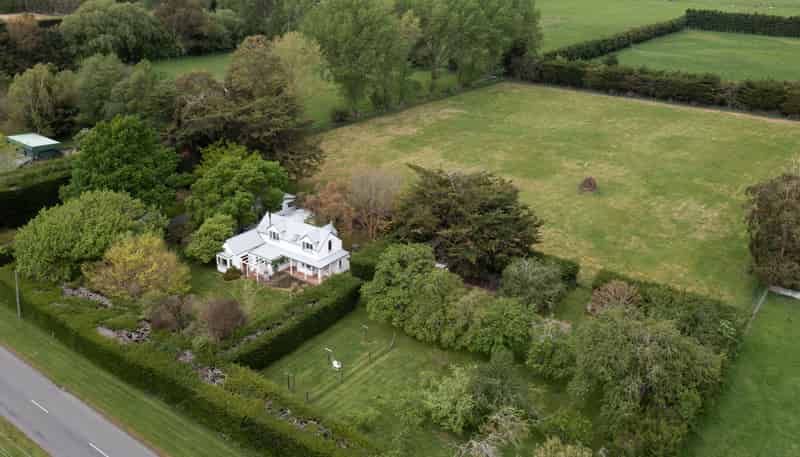 134 Ridge Road, Lincoln