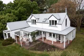 134 Ridge Road, Lincoln