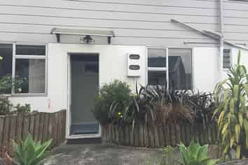 1/30 Cockayne Cres, Sunnynook