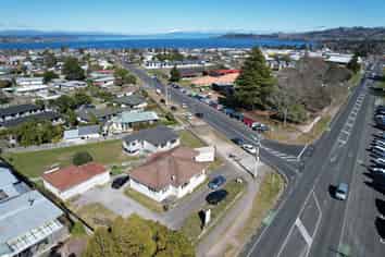 860m2 – 137 Spa Road, Taupo