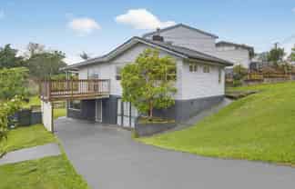 303 Don Buck Road, Massey
