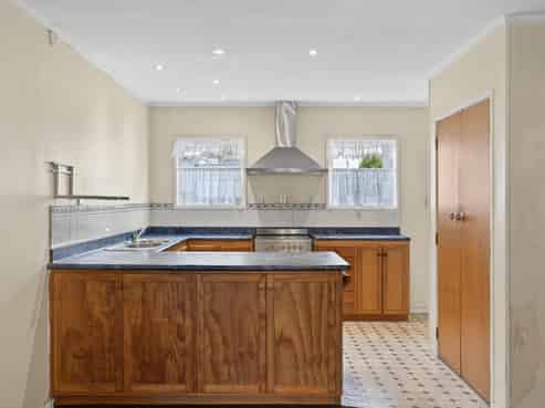 303 Don Buck Road, Massey