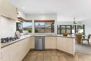 94 Santa Monica Drive, Papamoa