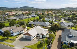 94 Santa Monica Drive, Papamoa