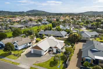94 Santa Monica Drive, Papamoa