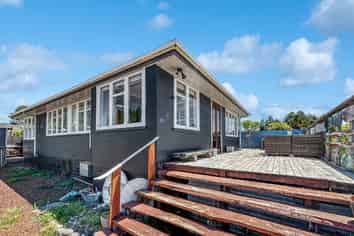 26 Piwari Street , Ohakune