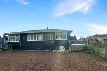 26 Piwari Street , Ohakune