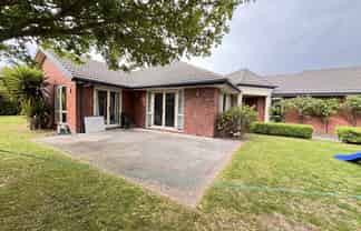 11 Coppinger Tce, Aidanfield