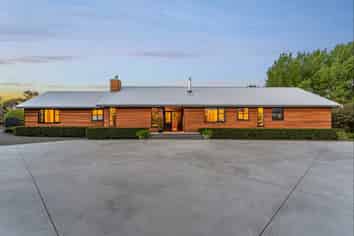 2 Tamahunga Drive, Matakana