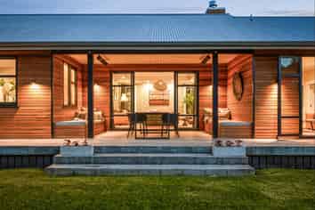 2 Tamahunga Drive, Matakana